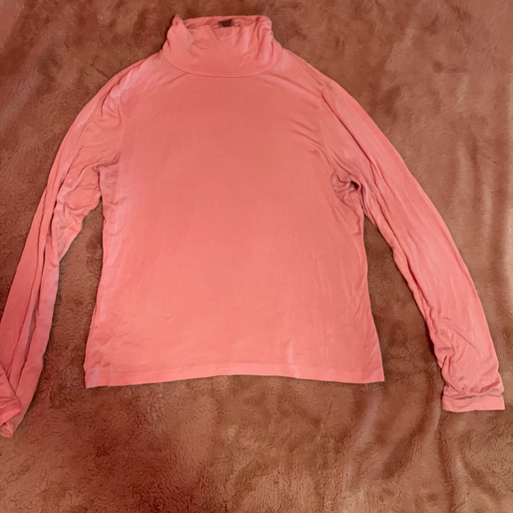 Pink turtle neck - Picture 2 of 5